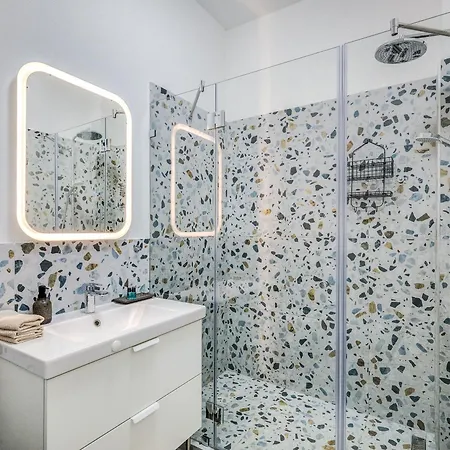 Bazilika-d45 Premium Apartment